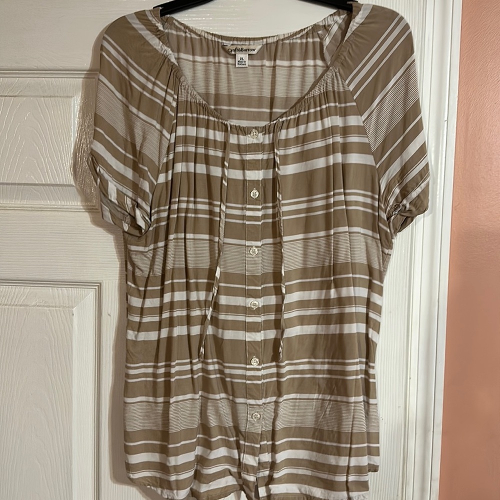 Women’s blouse